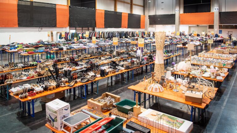 Flohmarkt vom Roten Kreuz Ried
